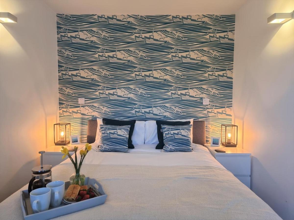 The Bunker-Luxe Central Falmouth Getaway With Stunning Sea Views Kültér fotó