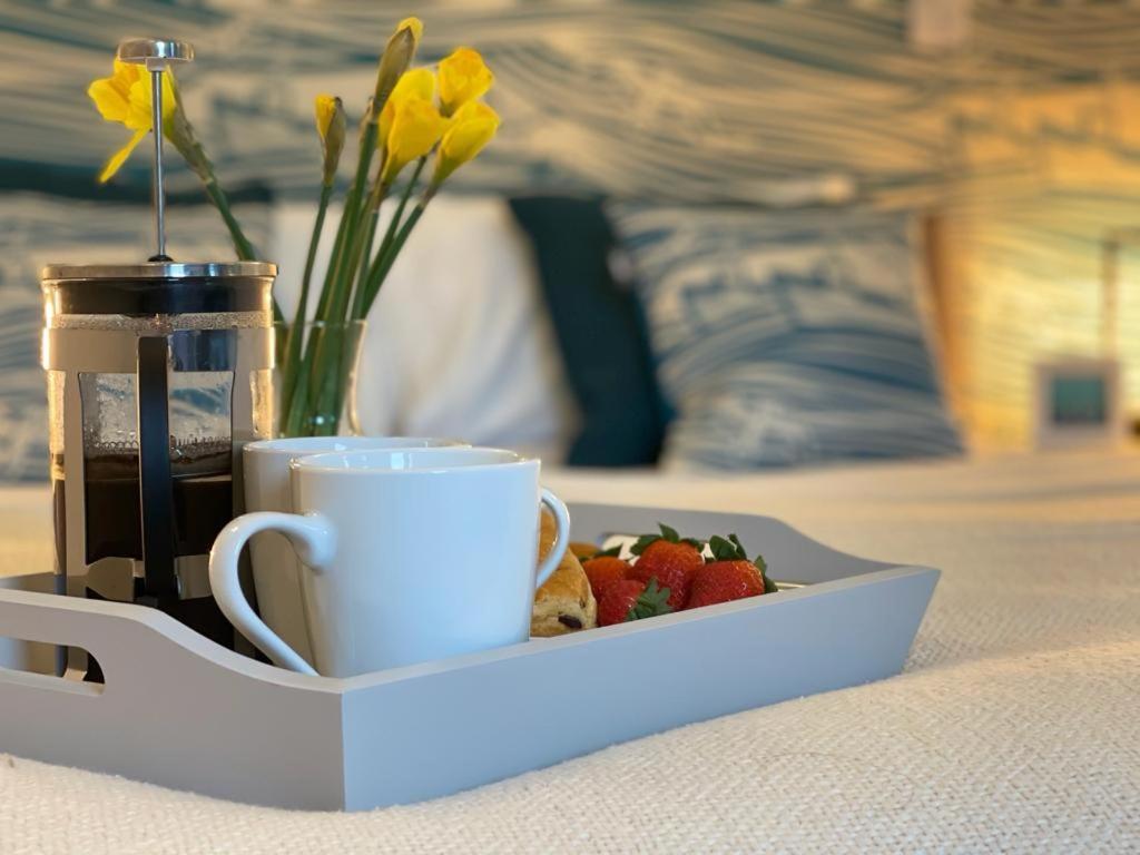 The Bunker-Luxe Central Falmouth Getaway With Stunning Sea Views Kültér fotó