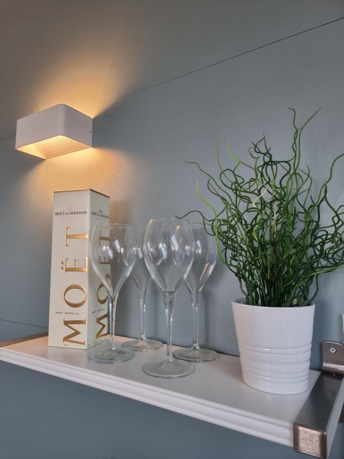 The Bunker-Luxe Central Falmouth Getaway With Stunning Sea Views Kültér fotó