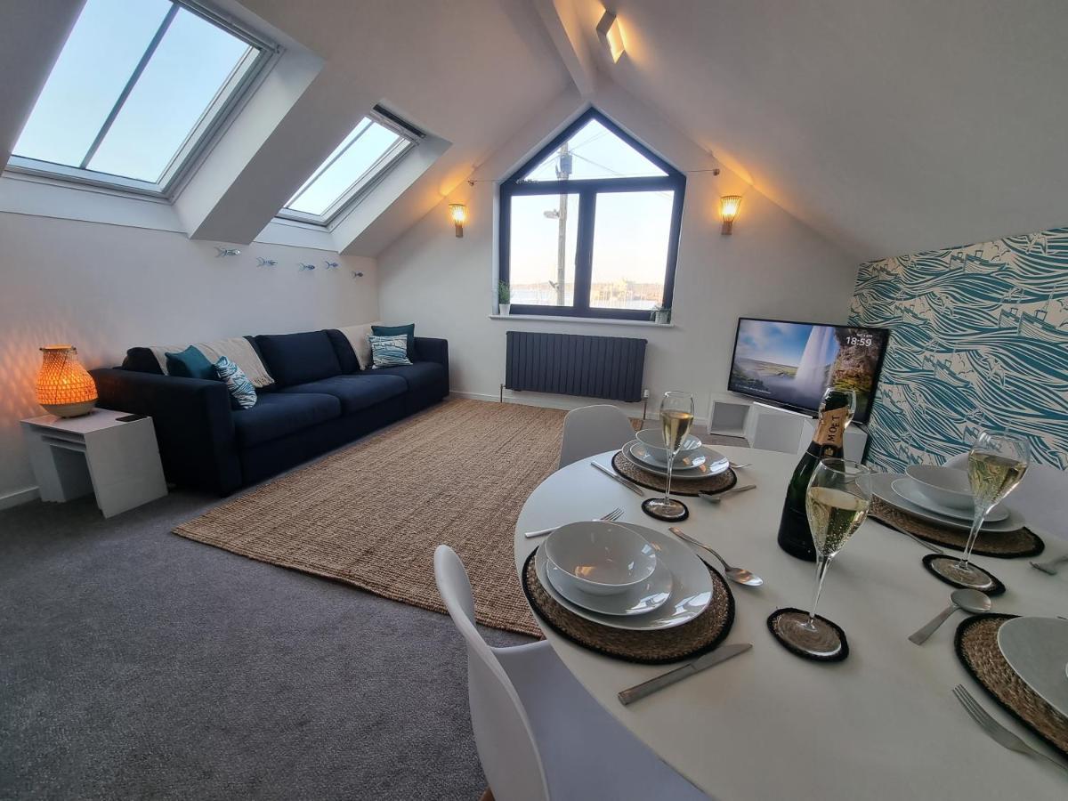 The Bunker-Luxe Central Falmouth Getaway With Stunning Sea Views Kültér fotó