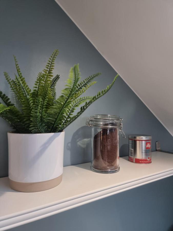 The Bunker-Luxe Central Falmouth Getaway With Stunning Sea Views Kültér fotó